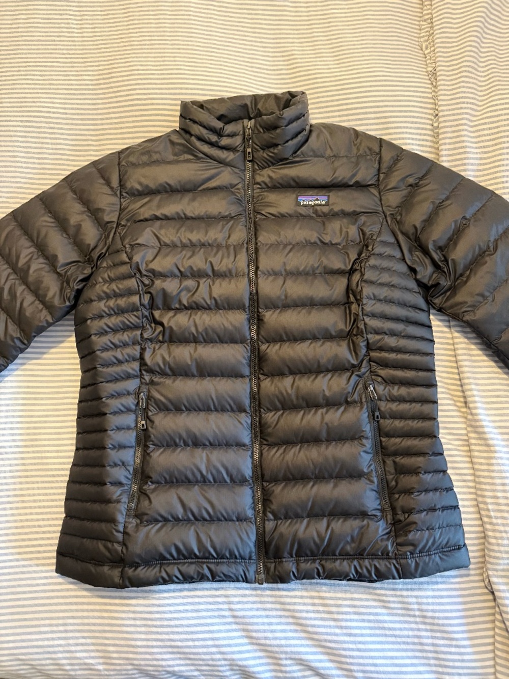 Patagonia Women's Down Sweater Jacket Black